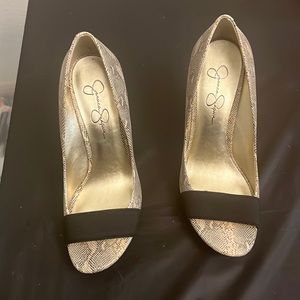 Jessica Simpson Tan and Black animal print heels/9.5